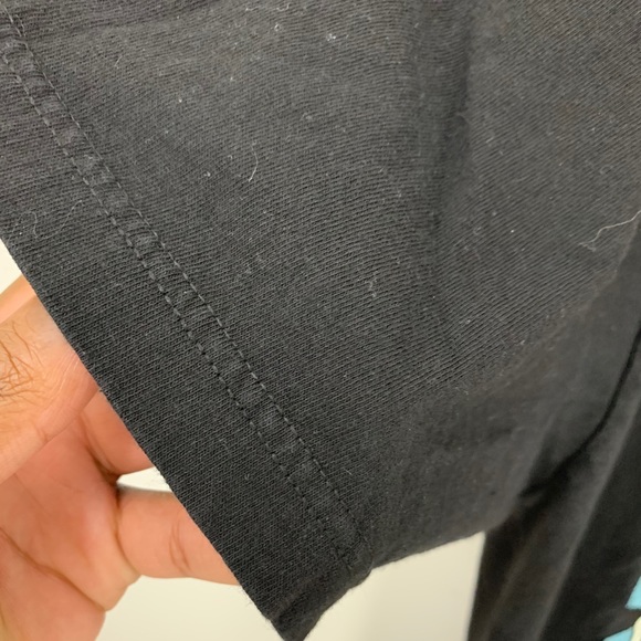 ▪️Walk with Elias World Tour Tee (Fits M) - Picture 2 of 5